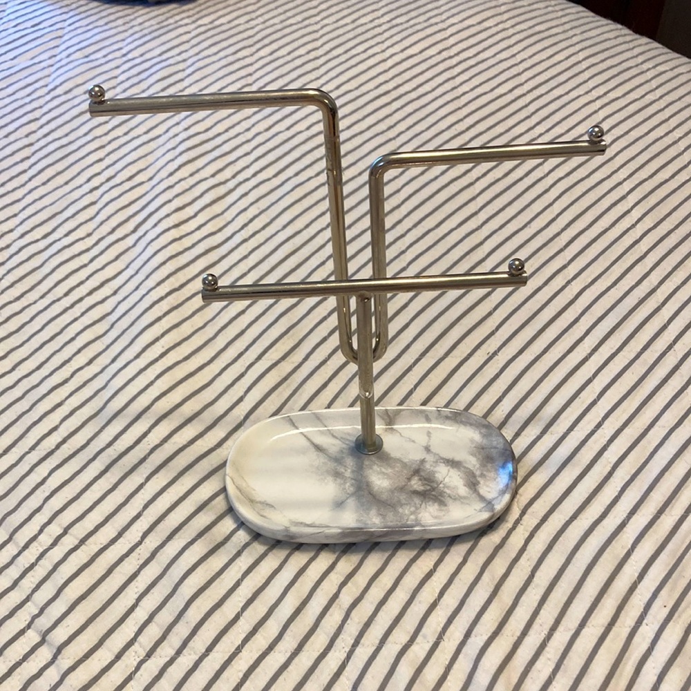 Jewelry holder